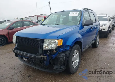 2012 Ford Escape Xls z USA, uszkodzony, nr VIN 1FMCU0C79CKB64765